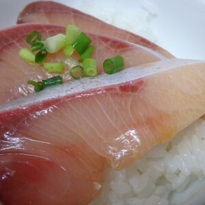 マグロのづけ丼＋＋